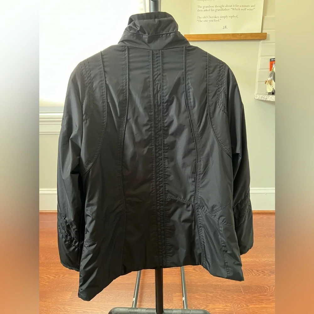 Calvin Klein Performance Jacket - Large - Picture 2 of 3